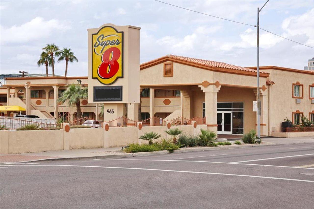 Super 8 By Wyndham Phoenix Downtown Εξωτερικό φωτογραφία